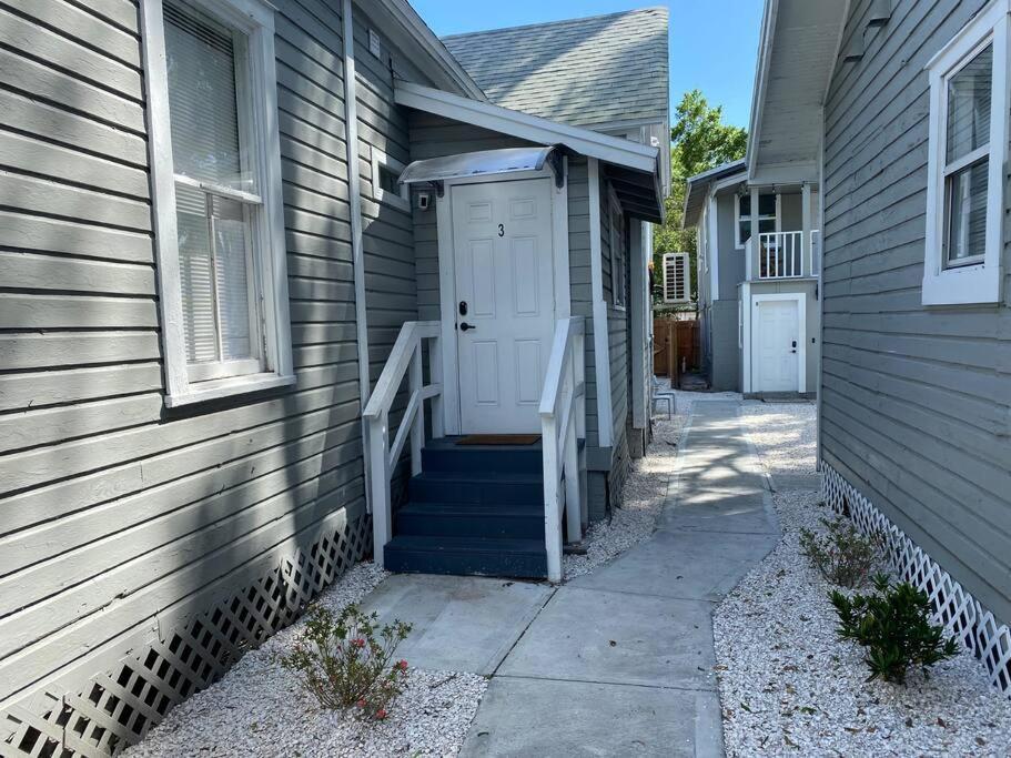 Chic Bungalow Apartment Steps From Armature Works & Downtown Riverwalk Tampa Exterior photo